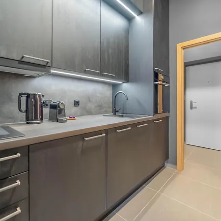 Cityzen By Rentez Apartman