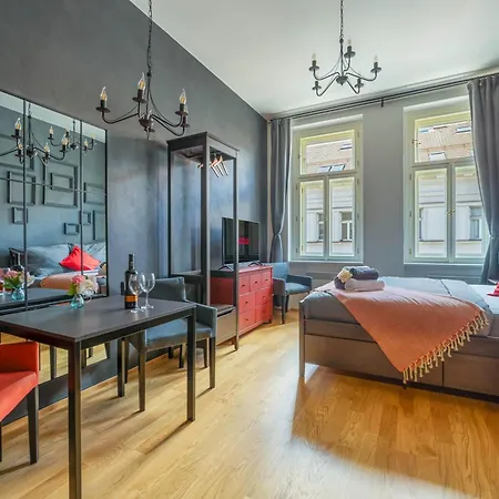 Cityzen By Rentez Apartment Prag